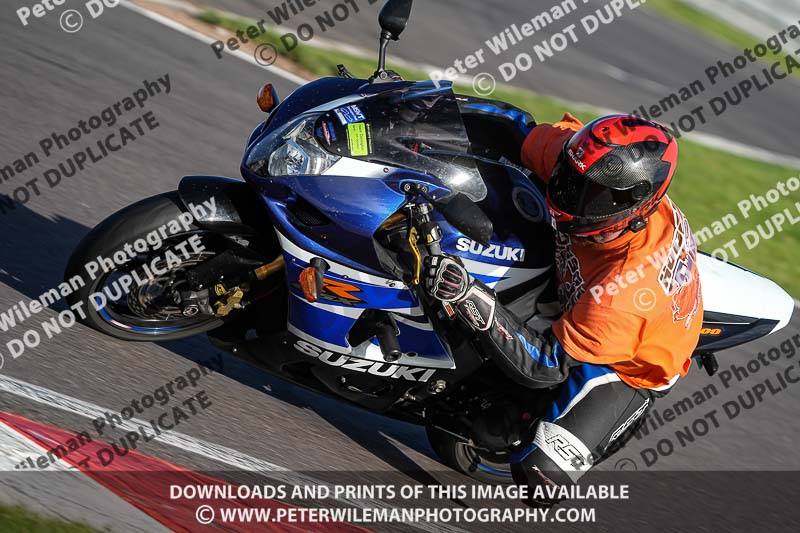 donington no limits trackday;donington park photographs;donington trackday photographs;no limits trackdays;peter wileman photography;trackday digital images;trackday photos